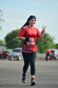 BIB: 0325
                            <button type="button" onclick="openModal(5158495)" class="btn btn-primary btn-sm float-right btn-popup" data-toggle="modal" data-target=".modal-high-quality">
                        <i class="fas fa-shopping-cart"></i> Add to Cart
                    </button>
                                            <button type="button" onclick="isThisMe(5158495, true)" class="btn btn-success btn-sm float-right btn-popup btn-isme hidden" data-toggle="tooltip" data-placement="bottom" title="นี่คือรูปของคุณใช่ไหม คลิกที่นี่เพื่อเอาเข้าอัลบั้ม">
                        <i class="fas fa-plus"></i> Add to album
                    </button>
                    <button type="button" onclick="isThisMe(5158495, false)" class="btn btn-warning btn-sm float-right btn-popup btn-isnotme hidden">
                        <i class="fas fa-ban"></i> Remove from album
                    </button>