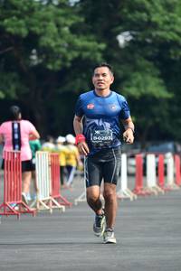 BIB: 0293
                            <button type="button" onclick="openModal(5162598)" class="btn btn-primary btn-sm float-right btn-popup" data-toggle="modal" data-target=".modal-high-quality">
                        <i class="fas fa-shopping-cart"></i> Add to Cart
                    </button>
                                            <button type="button" onclick="isThisMe(5162598, true)" class="btn btn-success btn-sm float-right btn-popup btn-isme hidden" data-toggle="tooltip" data-placement="bottom" title="นี่คือรูปของคุณใช่ไหม คลิกที่นี่เพื่อเอาเข้าอัลบั้ม">
                        <i class="fas fa-plus"></i> Add to album
                    </button>
                    <button type="button" onclick="isThisMe(5162598, false)" class="btn btn-warning btn-sm float-right btn-popup btn-isnotme hidden">
                        <i class="fas fa-ban"></i> Remove from album
                    </button>