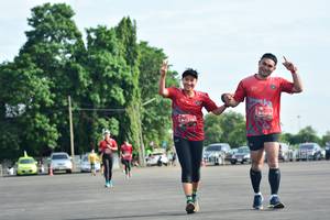 BIB: 0218, 0216
                            <button type="button" onclick="openModal(5154285)" class="btn btn-primary btn-sm float-right btn-popup" data-toggle="modal" data-target=".modal-high-quality">
                        <i class="fas fa-shopping-cart"></i> Add to Cart
                    </button>
                                            <button type="button" onclick="isThisMe(5154285, true)" class="btn btn-success btn-sm float-right btn-popup btn-isme hidden" data-toggle="tooltip" data-placement="bottom" title="นี่คือรูปของคุณใช่ไหม คลิกที่นี่เพื่อเอาเข้าอัลบั้ม">
                        <i class="fas fa-plus"></i> Add to album
                    </button>
                    <button type="button" onclick="isThisMe(5154285, false)" class="btn btn-warning btn-sm float-right btn-popup btn-isnotme hidden">
                        <i class="fas fa-ban"></i> Remove from album
                    </button>