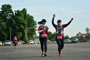 BIB: 0076
                            <button type="button" onclick="openModal(5159879)" class="btn btn-primary btn-sm float-right btn-popup" data-toggle="modal" data-target=".modal-high-quality">
                        <i class="fas fa-shopping-cart"></i> Add to Cart
                    </button>
                                            <button type="button" onclick="isThisMe(5159879, true)" class="btn btn-success btn-sm float-right btn-popup btn-isme hidden" data-toggle="tooltip" data-placement="bottom" title="นี่คือรูปของคุณใช่ไหม คลิกที่นี่เพื่อเอาเข้าอัลบั้ม">
                        <i class="fas fa-plus"></i> Add to album
                    </button>
                    <button type="button" onclick="isThisMe(5159879, false)" class="btn btn-warning btn-sm float-right btn-popup btn-isnotme hidden">
                        <i class="fas fa-ban"></i> Remove from album
                    </button>