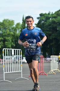 BIB: 1082
                            <button type="button" onclick="openModal(5162510)" class="btn btn-primary btn-sm float-right btn-popup" data-toggle="modal" data-target=".modal-high-quality">
                        <i class="fas fa-shopping-cart"></i> Add to Cart
                    </button>
                                            <button type="button" onclick="isThisMe(5162510, true)" class="btn btn-success btn-sm float-right btn-popup btn-isme hidden" data-toggle="tooltip" data-placement="bottom" title="นี่คือรูปของคุณใช่ไหม คลิกที่นี่เพื่อเอาเข้าอัลบั้ม">
                        <i class="fas fa-plus"></i> Add to album
                    </button>
                    <button type="button" onclick="isThisMe(5162510, false)" class="btn btn-warning btn-sm float-right btn-popup btn-isnotme hidden">
                        <i class="fas fa-ban"></i> Remove from album
                    </button>