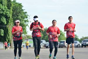 BIB: 388, 6271, 0092, 0272
                            <button type="button" onclick="openModal(5154502)" class="btn btn-primary btn-sm float-right btn-popup" data-toggle="modal" data-target=".modal-high-quality">
                        <i class="fas fa-shopping-cart"></i> Add to Cart
                    </button>
                                            <button type="button" onclick="isThisMe(5154502, true)" class="btn btn-success btn-sm float-right btn-popup btn-isme hidden" data-toggle="tooltip" data-placement="bottom" title="นี่คือรูปของคุณใช่ไหม คลิกที่นี่เพื่อเอาเข้าอัลบั้ม">
                        <i class="fas fa-plus"></i> Add to album
                    </button>
                    <button type="button" onclick="isThisMe(5154502, false)" class="btn btn-warning btn-sm float-right btn-popup btn-isnotme hidden">
                        <i class="fas fa-ban"></i> Remove from album
                    </button>