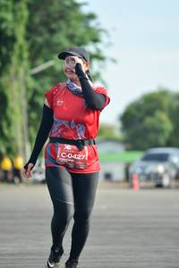 BIB: 0427
                            <button type="button" onclick="openModal(5153849)" class="btn btn-primary btn-sm float-right btn-popup" data-toggle="modal" data-target=".modal-high-quality">
                        <i class="fas fa-shopping-cart"></i> Add to Cart
                    </button>
                                            <button type="button" onclick="isThisMe(5153849, true)" class="btn btn-success btn-sm float-right btn-popup btn-isme hidden" data-toggle="tooltip" data-placement="bottom" title="นี่คือรูปของคุณใช่ไหม คลิกที่นี่เพื่อเอาเข้าอัลบั้ม">
                        <i class="fas fa-plus"></i> Add to album
                    </button>
                    <button type="button" onclick="isThisMe(5153849, false)" class="btn btn-warning btn-sm float-right btn-popup btn-isnotme hidden">
                        <i class="fas fa-ban"></i> Remove from album
                    </button>