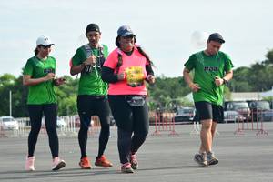 BIB: 001
                            <button type="button" onclick="openModal(5158417)" class="btn btn-primary btn-sm float-right btn-popup" data-toggle="modal" data-target=".modal-high-quality">
                        <i class="fas fa-shopping-cart"></i> Add to Cart
                    </button>
                                            <button type="button" onclick="isThisMe(5158417, true)" class="btn btn-success btn-sm float-right btn-popup btn-isme hidden" data-toggle="tooltip" data-placement="bottom" title="นี่คือรูปของคุณใช่ไหม คลิกที่นี่เพื่อเอาเข้าอัลบั้ม">
                        <i class="fas fa-plus"></i> Add to album
                    </button>
                    <button type="button" onclick="isThisMe(5158417, false)" class="btn btn-warning btn-sm float-right btn-popup btn-isnotme hidden">
                        <i class="fas fa-ban"></i> Remove from album
                    </button>