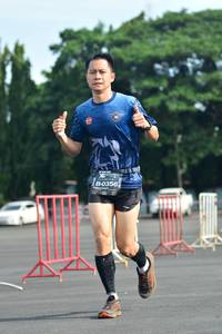 BIB: 0356
                            <button type="button" onclick="openModal(5159373)" class="btn btn-primary btn-sm float-right btn-popup" data-toggle="modal" data-target=".modal-high-quality">
                        <i class="fas fa-shopping-cart"></i> Add to Cart
                    </button>
                                            <button type="button" onclick="isThisMe(5159373, true)" class="btn btn-success btn-sm float-right btn-popup btn-isme hidden" data-toggle="tooltip" data-placement="bottom" title="นี่คือรูปของคุณใช่ไหม คลิกที่นี่เพื่อเอาเข้าอัลบั้ม">
                        <i class="fas fa-plus"></i> Add to album
                    </button>
                    <button type="button" onclick="isThisMe(5159373, false)" class="btn btn-warning btn-sm float-right btn-popup btn-isnotme hidden">
                        <i class="fas fa-ban"></i> Remove from album
                    </button>