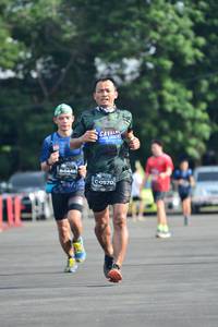 BIB: 0449, 570
                            <button type="button" onclick="openModal(5157983)" class="btn btn-primary btn-sm float-right btn-popup" data-toggle="modal" data-target=".modal-high-quality">
                        <i class="fas fa-shopping-cart"></i> Add to Cart
                    </button>
                                            <button type="button" onclick="isThisMe(5157983, true)" class="btn btn-success btn-sm float-right btn-popup btn-isme hidden" data-toggle="tooltip" data-placement="bottom" title="นี่คือรูปของคุณใช่ไหม คลิกที่นี่เพื่อเอาเข้าอัลบั้ม">
                        <i class="fas fa-plus"></i> Add to album
                    </button>
                    <button type="button" onclick="isThisMe(5157983, false)" class="btn btn-warning btn-sm float-right btn-popup btn-isnotme hidden">
                        <i class="fas fa-ban"></i> Remove from album
                    </button>