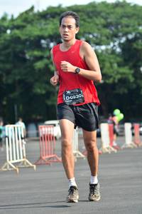 BIB: 0930
                            <button type="button" onclick="openModal(5153816)" class="btn btn-primary btn-sm float-right btn-popup" data-toggle="modal" data-target=".modal-high-quality">
                        <i class="fas fa-shopping-cart"></i> Add to Cart
                    </button>
                                            <button type="button" onclick="isThisMe(5153816, true)" class="btn btn-success btn-sm float-right btn-popup btn-isme hidden" data-toggle="tooltip" data-placement="bottom" title="นี่คือรูปของคุณใช่ไหม คลิกที่นี่เพื่อเอาเข้าอัลบั้ม">
                        <i class="fas fa-plus"></i> Add to album
                    </button>
                    <button type="button" onclick="isThisMe(5153816, false)" class="btn btn-warning btn-sm float-right btn-popup btn-isnotme hidden">
                        <i class="fas fa-ban"></i> Remove from album
                    </button>