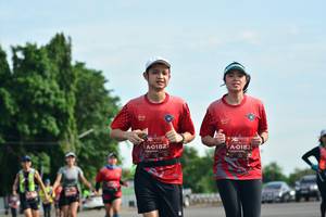 BIB: 0182, 0183
                            <button type="button" onclick="openModal(5159690)" class="btn btn-primary btn-sm float-right btn-popup" data-toggle="modal" data-target=".modal-high-quality">
                        <i class="fas fa-shopping-cart"></i> Add to Cart
                    </button>
                                            <button type="button" onclick="isThisMe(5159690, true)" class="btn btn-success btn-sm float-right btn-popup btn-isme hidden" data-toggle="tooltip" data-placement="bottom" title="นี่คือรูปของคุณใช่ไหม คลิกที่นี่เพื่อเอาเข้าอัลบั้ม">
                        <i class="fas fa-plus"></i> Add to album
                    </button>
                    <button type="button" onclick="isThisMe(5159690, false)" class="btn btn-warning btn-sm float-right btn-popup btn-isnotme hidden">
                        <i class="fas fa-ban"></i> Remove from album
                    </button>