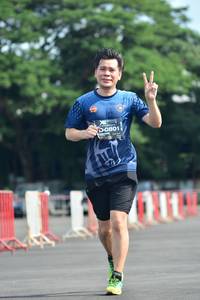 BIB: 0801
                            <button type="button" onclick="openModal(5171205)" class="btn btn-primary btn-sm float-right btn-popup" data-toggle="modal" data-target=".modal-high-quality">
                        <i class="fas fa-shopping-cart"></i> Add to Cart
                    </button>
                                            <button type="button" onclick="isThisMe(5171205, true)" class="btn btn-success btn-sm float-right btn-popup btn-isme hidden" data-toggle="tooltip" data-placement="bottom" title="นี่คือรูปของคุณใช่ไหม คลิกที่นี่เพื่อเอาเข้าอัลบั้ม">
                        <i class="fas fa-plus"></i> Add to album
                    </button>
                    <button type="button" onclick="isThisMe(5171205, false)" class="btn btn-warning btn-sm float-right btn-popup btn-isnotme hidden">
                        <i class="fas fa-ban"></i> Remove from album
                    </button>