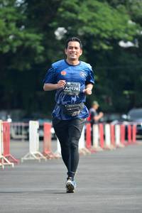 BIB: 0178
                            <button type="button" onclick="openModal(5170075)" class="btn btn-primary btn-sm float-right btn-popup" data-toggle="modal" data-target=".modal-high-quality">
                        <i class="fas fa-shopping-cart"></i> Add to Cart
                    </button>
                                            <button type="button" onclick="isThisMe(5170075, true)" class="btn btn-success btn-sm float-right btn-popup btn-isme hidden" data-toggle="tooltip" data-placement="bottom" title="นี่คือรูปของคุณใช่ไหม คลิกที่นี่เพื่อเอาเข้าอัลบั้ม">
                        <i class="fas fa-plus"></i> Add to album
                    </button>
                    <button type="button" onclick="isThisMe(5170075, false)" class="btn btn-warning btn-sm float-right btn-popup btn-isnotme hidden">
                        <i class="fas fa-ban"></i> Remove from album
                    </button>