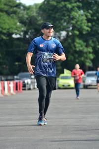 BIB: 1064
                            <button type="button" onclick="openModal(5165808)" class="btn btn-primary btn-sm float-right btn-popup" data-toggle="modal" data-target=".modal-high-quality">
                        <i class="fas fa-shopping-cart"></i> Add to Cart
                    </button>
                                            <button type="button" onclick="isThisMe(5165808, true)" class="btn btn-success btn-sm float-right btn-popup btn-isme hidden" data-toggle="tooltip" data-placement="bottom" title="นี่คือรูปของคุณใช่ไหม คลิกที่นี่เพื่อเอาเข้าอัลบั้ม">
                        <i class="fas fa-plus"></i> Add to album
                    </button>
                    <button type="button" onclick="isThisMe(5165808, false)" class="btn btn-warning btn-sm float-right btn-popup btn-isnotme hidden">
                        <i class="fas fa-ban"></i> Remove from album
                    </button>