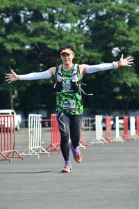 BIB: 0323
                            <button type="button" onclick="openModal(5171781)" class="btn btn-primary btn-sm float-right btn-popup" data-toggle="modal" data-target=".modal-high-quality">
                        <i class="fas fa-shopping-cart"></i> Add to Cart
                    </button>
                                            <button type="button" onclick="isThisMe(5171781, true)" class="btn btn-success btn-sm float-right btn-popup btn-isme hidden" data-toggle="tooltip" data-placement="bottom" title="นี่คือรูปของคุณใช่ไหม คลิกที่นี่เพื่อเอาเข้าอัลบั้ม">
                        <i class="fas fa-plus"></i> Add to album
                    </button>
                    <button type="button" onclick="isThisMe(5171781, false)" class="btn btn-warning btn-sm float-right btn-popup btn-isnotme hidden">
                        <i class="fas fa-ban"></i> Remove from album
                    </button>