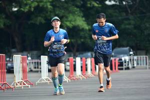 BIB: 0039, 0431
                            <button type="button" onclick="openModal(5164946)" class="btn btn-primary btn-sm float-right btn-popup" data-toggle="modal" data-target=".modal-high-quality">
                        <i class="fas fa-shopping-cart"></i> Add to Cart
                    </button>
                                            <button type="button" onclick="isThisMe(5164946, true)" class="btn btn-success btn-sm float-right btn-popup btn-isme hidden" data-toggle="tooltip" data-placement="bottom" title="นี่คือรูปของคุณใช่ไหม คลิกที่นี่เพื่อเอาเข้าอัลบั้ม">
                        <i class="fas fa-plus"></i> Add to album
                    </button>
                    <button type="button" onclick="isThisMe(5164946, false)" class="btn btn-warning btn-sm float-right btn-popup btn-isnotme hidden">
                        <i class="fas fa-ban"></i> Remove from album
                    </button>