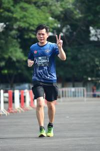 BIB: 0801
                            <button type="button" onclick="openModal(5171197)" class="btn btn-primary btn-sm float-right btn-popup" data-toggle="modal" data-target=".modal-high-quality">
                        <i class="fas fa-shopping-cart"></i> Add to Cart
                    </button>
                                            <button type="button" onclick="isThisMe(5171197, true)" class="btn btn-success btn-sm float-right btn-popup btn-isme hidden" data-toggle="tooltip" data-placement="bottom" title="นี่คือรูปของคุณใช่ไหม คลิกที่นี่เพื่อเอาเข้าอัลบั้ม">
                        <i class="fas fa-plus"></i> Add to album
                    </button>
                    <button type="button" onclick="isThisMe(5171197, false)" class="btn btn-warning btn-sm float-right btn-popup btn-isnotme hidden">
                        <i class="fas fa-ban"></i> Remove from album
                    </button>