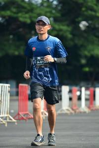 BIB: 012
                            <button type="button" onclick="openModal(5167230)" class="btn btn-primary btn-sm float-right btn-popup" data-toggle="modal" data-target=".modal-high-quality">
                        <i class="fas fa-shopping-cart"></i> Add to Cart
                    </button>
                                            <button type="button" onclick="isThisMe(5167230, true)" class="btn btn-success btn-sm float-right btn-popup btn-isme hidden" data-toggle="tooltip" data-placement="bottom" title="นี่คือรูปของคุณใช่ไหม คลิกที่นี่เพื่อเอาเข้าอัลบั้ม">
                        <i class="fas fa-plus"></i> Add to album
                    </button>
                    <button type="button" onclick="isThisMe(5167230, false)" class="btn btn-warning btn-sm float-right btn-popup btn-isnotme hidden">
                        <i class="fas fa-ban"></i> Remove from album
                    </button>