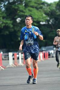 BIB: 05541
                            <button type="button" onclick="openModal(5167606)" class="btn btn-primary btn-sm float-right btn-popup" data-toggle="modal" data-target=".modal-high-quality">
                        <i class="fas fa-shopping-cart"></i> Add to Cart
                    </button>
                                            <button type="button" onclick="isThisMe(5167606, true)" class="btn btn-success btn-sm float-right btn-popup btn-isme hidden" data-toggle="tooltip" data-placement="bottom" title="นี่คือรูปของคุณใช่ไหม คลิกที่นี่เพื่อเอาเข้าอัลบั้ม">
                        <i class="fas fa-plus"></i> Add to album
                    </button>
                    <button type="button" onclick="isThisMe(5167606, false)" class="btn btn-warning btn-sm float-right btn-popup btn-isnotme hidden">
                        <i class="fas fa-ban"></i> Remove from album
                    </button>