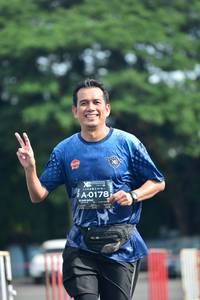 BIB: 0178, 
                            <button type="button" onclick="openModal(5170087)" class="btn btn-primary btn-sm float-right btn-popup" data-toggle="modal" data-target=".modal-high-quality">
                        <i class="fas fa-shopping-cart"></i> Add to Cart
                    </button>
                                            <button type="button" onclick="isThisMe(5170087, true)" class="btn btn-success btn-sm float-right btn-popup btn-isme hidden" data-toggle="tooltip" data-placement="bottom" title="นี่คือรูปของคุณใช่ไหม คลิกที่นี่เพื่อเอาเข้าอัลบั้ม">
                        <i class="fas fa-plus"></i> Add to album
                    </button>
                    <button type="button" onclick="isThisMe(5170087, false)" class="btn btn-warning btn-sm float-right btn-popup btn-isnotme hidden">
                        <i class="fas fa-ban"></i> Remove from album
                    </button>