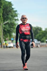 BIB: 0337
                            <button type="button" onclick="openModal(5164524)" class="btn btn-primary btn-sm float-right btn-popup" data-toggle="modal" data-target=".modal-high-quality">
                        <i class="fas fa-shopping-cart"></i> Add to Cart
                    </button>
                                            <button type="button" onclick="isThisMe(5164524, true)" class="btn btn-success btn-sm float-right btn-popup btn-isme hidden" data-toggle="tooltip" data-placement="bottom" title="นี่คือรูปของคุณใช่ไหม คลิกที่นี่เพื่อเอาเข้าอัลบั้ม">
                        <i class="fas fa-plus"></i> Add to album
                    </button>
                    <button type="button" onclick="isThisMe(5164524, false)" class="btn btn-warning btn-sm float-right btn-popup btn-isnotme hidden">
                        <i class="fas fa-ban"></i> Remove from album
                    </button>