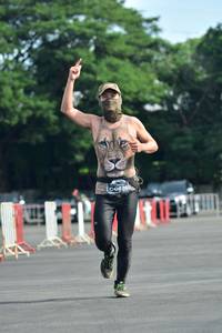 BIB: 676
                            <button type="button" onclick="openModal(5167637)" class="btn btn-primary btn-sm float-right btn-popup" data-toggle="modal" data-target=".modal-high-quality">
                        <i class="fas fa-shopping-cart"></i> Add to Cart
                    </button>
                                            <button type="button" onclick="isThisMe(5167637, true)" class="btn btn-success btn-sm float-right btn-popup btn-isme hidden" data-toggle="tooltip" data-placement="bottom" title="นี่คือรูปของคุณใช่ไหม คลิกที่นี่เพื่อเอาเข้าอัลบั้ม">
                        <i class="fas fa-plus"></i> Add to album
                    </button>
                    <button type="button" onclick="isThisMe(5167637, false)" class="btn btn-warning btn-sm float-right btn-popup btn-isnotme hidden">
                        <i class="fas fa-ban"></i> Remove from album
                    </button>