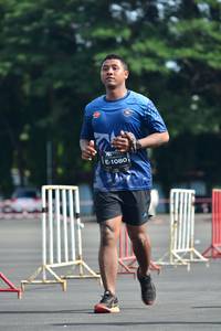 BIB: 1080
                            <button type="button" onclick="openModal(5172059)" class="btn btn-primary btn-sm float-right btn-popup" data-toggle="modal" data-target=".modal-high-quality">
                        <i class="fas fa-shopping-cart"></i> Add to Cart
                    </button>
                                            <button type="button" onclick="isThisMe(5172059, true)" class="btn btn-success btn-sm float-right btn-popup btn-isme hidden" data-toggle="tooltip" data-placement="bottom" title="นี่คือรูปของคุณใช่ไหม คลิกที่นี่เพื่อเอาเข้าอัลบั้ม">
                        <i class="fas fa-plus"></i> Add to album
                    </button>
                    <button type="button" onclick="isThisMe(5172059, false)" class="btn btn-warning btn-sm float-right btn-popup btn-isnotme hidden">
                        <i class="fas fa-ban"></i> Remove from album
                    </button>