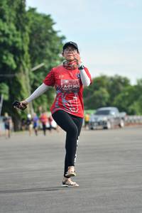 BIB: 0130
                            <button type="button" onclick="openModal(5164606)" class="btn btn-primary btn-sm float-right btn-popup" data-toggle="modal" data-target=".modal-high-quality">
                        <i class="fas fa-shopping-cart"></i> Add to Cart
                    </button>
                                            <button type="button" onclick="isThisMe(5164606, true)" class="btn btn-success btn-sm float-right btn-popup btn-isme hidden" data-toggle="tooltip" data-placement="bottom" title="นี่คือรูปของคุณใช่ไหม คลิกที่นี่เพื่อเอาเข้าอัลบั้ม">
                        <i class="fas fa-plus"></i> Add to album
                    </button>
                    <button type="button" onclick="isThisMe(5164606, false)" class="btn btn-warning btn-sm float-right btn-popup btn-isnotme hidden">
                        <i class="fas fa-ban"></i> Remove from album
                    </button>