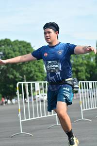 BIB: 0450
                            <button type="button" onclick="openModal(5168289)" class="btn btn-primary btn-sm float-right btn-popup" data-toggle="modal" data-target=".modal-high-quality">
                        <i class="fas fa-shopping-cart"></i> Add to Cart
                    </button>
                                            <button type="button" onclick="isThisMe(5168289, true)" class="btn btn-success btn-sm float-right btn-popup btn-isme hidden" data-toggle="tooltip" data-placement="bottom" title="นี่คือรูปของคุณใช่ไหม คลิกที่นี่เพื่อเอาเข้าอัลบั้ม">
                        <i class="fas fa-plus"></i> Add to album
                    </button>
                    <button type="button" onclick="isThisMe(5168289, false)" class="btn btn-warning btn-sm float-right btn-popup btn-isnotme hidden">
                        <i class="fas fa-ban"></i> Remove from album
                    </button>