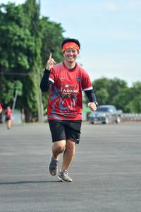 BIB: 0038
                            <button type="button" onclick="openModal(5165628)" class="btn btn-primary btn-sm float-right btn-popup" data-toggle="modal" data-target=".modal-high-quality">
                        <i class="fas fa-shopping-cart"></i> Add to Cart
                    </button>
                                            <button type="button" onclick="isThisMe(5165628, true)" class="btn btn-success btn-sm float-right btn-popup btn-isme hidden" data-toggle="tooltip" data-placement="bottom" title="นี่คือรูปของคุณใช่ไหม คลิกที่นี่เพื่อเอาเข้าอัลบั้ม">
                        <i class="fas fa-plus"></i> Add to album
                    </button>
                    <button type="button" onclick="isThisMe(5165628, false)" class="btn btn-warning btn-sm float-right btn-popup btn-isnotme hidden">
                        <i class="fas fa-ban"></i> Remove from album
                    </button>