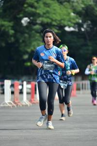 BIB: 0605, 077
                            <button type="button" onclick="openModal(5171707)" class="btn btn-primary btn-sm float-right btn-popup" data-toggle="modal" data-target=".modal-high-quality">
                        <i class="fas fa-shopping-cart"></i> Add to Cart
                    </button>
                                            <button type="button" onclick="isThisMe(5171707, true)" class="btn btn-success btn-sm float-right btn-popup btn-isme hidden" data-toggle="tooltip" data-placement="bottom" title="นี่คือรูปของคุณใช่ไหม คลิกที่นี่เพื่อเอาเข้าอัลบั้ม">
                        <i class="fas fa-plus"></i> Add to album
                    </button>
                    <button type="button" onclick="isThisMe(5171707, false)" class="btn btn-warning btn-sm float-right btn-popup btn-isnotme hidden">
                        <i class="fas fa-ban"></i> Remove from album
                    </button>