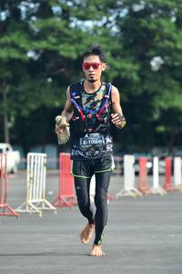 BIB: 1026
                            <button type="button" onclick="openModal(5165064)" class="btn btn-primary btn-sm float-right btn-popup" data-toggle="modal" data-target=".modal-high-quality">
                        <i class="fas fa-shopping-cart"></i> Add to Cart
                    </button>
                                            <button type="button" onclick="isThisMe(5165064, true)" class="btn btn-success btn-sm float-right btn-popup btn-isme hidden" data-toggle="tooltip" data-placement="bottom" title="นี่คือรูปของคุณใช่ไหม คลิกที่นี่เพื่อเอาเข้าอัลบั้ม">
                        <i class="fas fa-plus"></i> Add to album
                    </button>
                    <button type="button" onclick="isThisMe(5165064, false)" class="btn btn-warning btn-sm float-right btn-popup btn-isnotme hidden">
                        <i class="fas fa-ban"></i> Remove from album
                    </button>