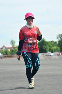 BIB: 0220
                            <button type="button" onclick="openModal(5168675)" class="btn btn-primary btn-sm float-right btn-popup" data-toggle="modal" data-target=".modal-high-quality">
                        <i class="fas fa-shopping-cart"></i> Add to Cart
                    </button>
                                            <button type="button" onclick="isThisMe(5168675, true)" class="btn btn-success btn-sm float-right btn-popup btn-isme hidden" data-toggle="tooltip" data-placement="bottom" title="นี่คือรูปของคุณใช่ไหม คลิกที่นี่เพื่อเอาเข้าอัลบั้ม">
                        <i class="fas fa-plus"></i> Add to album
                    </button>
                    <button type="button" onclick="isThisMe(5168675, false)" class="btn btn-warning btn-sm float-right btn-popup btn-isnotme hidden">
                        <i class="fas fa-ban"></i> Remove from album
                    </button>