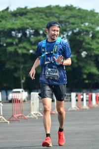 BIB: 1020
                            <button type="button" onclick="openModal(5166975)" class="btn btn-primary btn-sm float-right btn-popup" data-toggle="modal" data-target=".modal-high-quality">
                        <i class="fas fa-shopping-cart"></i> Add to Cart
                    </button>
                                            <button type="button" onclick="isThisMe(5166975, true)" class="btn btn-success btn-sm float-right btn-popup btn-isme hidden" data-toggle="tooltip" data-placement="bottom" title="นี่คือรูปของคุณใช่ไหม คลิกที่นี่เพื่อเอาเข้าอัลบั้ม">
                        <i class="fas fa-plus"></i> Add to album
                    </button>
                    <button type="button" onclick="isThisMe(5166975, false)" class="btn btn-warning btn-sm float-right btn-popup btn-isnotme hidden">
                        <i class="fas fa-ban"></i> Remove from album
                    </button>