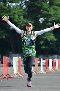 BIB: 0323
                            <button type="button" onclick="openModal(5171776)" class="btn btn-primary btn-sm float-right btn-popup" data-toggle="modal" data-target=".modal-high-quality">
                        <i class="fas fa-shopping-cart"></i> Add to Cart
                    </button>
                                            <button type="button" onclick="isThisMe(5171776, true)" class="btn btn-success btn-sm float-right btn-popup btn-isme hidden" data-toggle="tooltip" data-placement="bottom" title="นี่คือรูปของคุณใช่ไหม คลิกที่นี่เพื่อเอาเข้าอัลบั้ม">
                        <i class="fas fa-plus"></i> Add to album
                    </button>
                    <button type="button" onclick="isThisMe(5171776, false)" class="btn btn-warning btn-sm float-right btn-popup btn-isnotme hidden">
                        <i class="fas fa-ban"></i> Remove from album
                    </button>