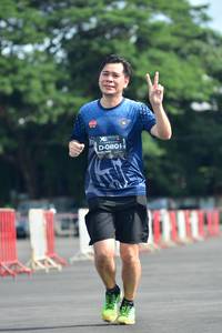 BIB: 0801
                            <button type="button" onclick="openModal(5171216)" class="btn btn-primary btn-sm float-right btn-popup" data-toggle="modal" data-target=".modal-high-quality">
                        <i class="fas fa-shopping-cart"></i> Add to Cart
                    </button>
                                            <button type="button" onclick="isThisMe(5171216, true)" class="btn btn-success btn-sm float-right btn-popup btn-isme hidden" data-toggle="tooltip" data-placement="bottom" title="นี่คือรูปของคุณใช่ไหม คลิกที่นี่เพื่อเอาเข้าอัลบั้ม">
                        <i class="fas fa-plus"></i> Add to album
                    </button>
                    <button type="button" onclick="isThisMe(5171216, false)" class="btn btn-warning btn-sm float-right btn-popup btn-isnotme hidden">
                        <i class="fas fa-ban"></i> Remove from album
                    </button>