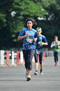 BIB: 605
                            <button type="button" onclick="openModal(5171702)" class="btn btn-primary btn-sm float-right btn-popup" data-toggle="modal" data-target=".modal-high-quality">
                        <i class="fas fa-shopping-cart"></i> Add to Cart
                    </button>
                                            <button type="button" onclick="isThisMe(5171702, true)" class="btn btn-success btn-sm float-right btn-popup btn-isme hidden" data-toggle="tooltip" data-placement="bottom" title="นี่คือรูปของคุณใช่ไหม คลิกที่นี่เพื่อเอาเข้าอัลบั้ม">
                        <i class="fas fa-plus"></i> Add to album
                    </button>
                    <button type="button" onclick="isThisMe(5171702, false)" class="btn btn-warning btn-sm float-right btn-popup btn-isnotme hidden">
                        <i class="fas fa-ban"></i> Remove from album
                    </button>