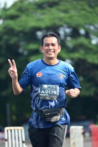 BIB: 0178
                            <button type="button" onclick="openModal(5170104)" class="btn btn-primary btn-sm float-right btn-popup" data-toggle="modal" data-target=".modal-high-quality">
                        <i class="fas fa-shopping-cart"></i> Add to Cart
                    </button>
                                            <button type="button" onclick="isThisMe(5170104, true)" class="btn btn-success btn-sm float-right btn-popup btn-isme hidden" data-toggle="tooltip" data-placement="bottom" title="นี่คือรูปของคุณใช่ไหม คลิกที่นี่เพื่อเอาเข้าอัลบั้ม">
                        <i class="fas fa-plus"></i> Add to album
                    </button>
                    <button type="button" onclick="isThisMe(5170104, false)" class="btn btn-warning btn-sm float-right btn-popup btn-isnotme hidden">
                        <i class="fas fa-ban"></i> Remove from album
                    </button>