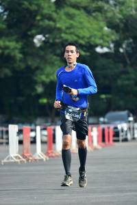 BIB: 0136
                            <button type="button" onclick="openModal(5166128)" class="btn btn-primary btn-sm float-right btn-popup" data-toggle="modal" data-target=".modal-high-quality">
                        <i class="fas fa-shopping-cart"></i> Add to Cart
                    </button>
                                            <button type="button" onclick="isThisMe(5166128, true)" class="btn btn-success btn-sm float-right btn-popup btn-isme hidden" data-toggle="tooltip" data-placement="bottom" title="นี่คือรูปของคุณใช่ไหม คลิกที่นี่เพื่อเอาเข้าอัลบั้ม">
                        <i class="fas fa-plus"></i> Add to album
                    </button>
                    <button type="button" onclick="isThisMe(5166128, false)" class="btn btn-warning btn-sm float-right btn-popup btn-isnotme hidden">
                        <i class="fas fa-ban"></i> Remove from album
                    </button>