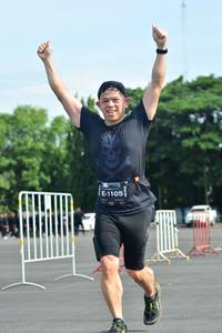 BIB: 1105
                            <button type="button" onclick="openModal(5170984)" class="btn btn-primary btn-sm float-right btn-popup" data-toggle="modal" data-target=".modal-high-quality">
                        <i class="fas fa-shopping-cart"></i> Add to Cart
                    </button>
                                            <button type="button" onclick="isThisMe(5170984, true)" class="btn btn-success btn-sm float-right btn-popup btn-isme hidden" data-toggle="tooltip" data-placement="bottom" title="นี่คือรูปของคุณใช่ไหม คลิกที่นี่เพื่อเอาเข้าอัลบั้ม">
                        <i class="fas fa-plus"></i> Add to album
                    </button>
                    <button type="button" onclick="isThisMe(5170984, false)" class="btn btn-warning btn-sm float-right btn-popup btn-isnotme hidden">
                        <i class="fas fa-ban"></i> Remove from album
                    </button>