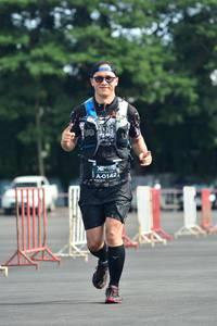 BIB: 0142, 
                            <button type="button" onclick="openModal(5169193)" class="btn btn-primary btn-sm float-right btn-popup" data-toggle="modal" data-target=".modal-high-quality">
                        <i class="fas fa-shopping-cart"></i> Add to Cart
                    </button>
                                            <button type="button" onclick="isThisMe(5169193, true)" class="btn btn-success btn-sm float-right btn-popup btn-isme hidden" data-toggle="tooltip" data-placement="bottom" title="นี่คือรูปของคุณใช่ไหม คลิกที่นี่เพื่อเอาเข้าอัลบั้ม">
                        <i class="fas fa-plus"></i> Add to album
                    </button>
                    <button type="button" onclick="isThisMe(5169193, false)" class="btn btn-warning btn-sm float-right btn-popup btn-isnotme hidden">
                        <i class="fas fa-ban"></i> Remove from album
                    </button>