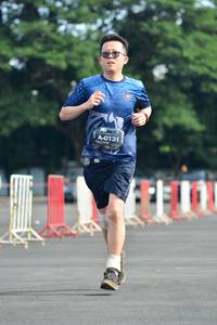 BIB: 0131
                            <button type="button" onclick="openModal(5165548)" class="btn btn-primary btn-sm float-right btn-popup" data-toggle="modal" data-target=".modal-high-quality">
                        <i class="fas fa-shopping-cart"></i> Add to Cart
                    </button>
                                            <button type="button" onclick="isThisMe(5165548, true)" class="btn btn-success btn-sm float-right btn-popup btn-isme hidden" data-toggle="tooltip" data-placement="bottom" title="นี่คือรูปของคุณใช่ไหม คลิกที่นี่เพื่อเอาเข้าอัลบั้ม">
                        <i class="fas fa-plus"></i> Add to album
                    </button>
                    <button type="button" onclick="isThisMe(5165548, false)" class="btn btn-warning btn-sm float-right btn-popup btn-isnotme hidden">
                        <i class="fas fa-ban"></i> Remove from album
                    </button>