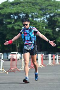 BIB: 1013
                            <button type="button" onclick="openModal(5164693)" class="btn btn-primary btn-sm float-right btn-popup" data-toggle="modal" data-target=".modal-high-quality">
                        <i class="fas fa-shopping-cart"></i> Add to Cart
                    </button>
                                            <button type="button" onclick="isThisMe(5164693, true)" class="btn btn-success btn-sm float-right btn-popup btn-isme hidden" data-toggle="tooltip" data-placement="bottom" title="นี่คือรูปของคุณใช่ไหม คลิกที่นี่เพื่อเอาเข้าอัลบั้ม">
                        <i class="fas fa-plus"></i> Add to album
                    </button>
                    <button type="button" onclick="isThisMe(5164693, false)" class="btn btn-warning btn-sm float-right btn-popup btn-isnotme hidden">
                        <i class="fas fa-ban"></i> Remove from album
                    </button>