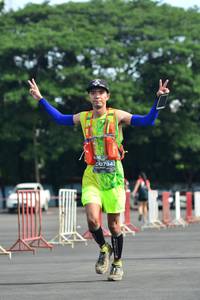 BIB: 0734
                            <button type="button" onclick="openModal(5170611)" class="btn btn-primary btn-sm float-right btn-popup" data-toggle="modal" data-target=".modal-high-quality">
                        <i class="fas fa-shopping-cart"></i> Add to Cart
                    </button>
                                            <button type="button" onclick="isThisMe(5170611, true)" class="btn btn-success btn-sm float-right btn-popup btn-isme hidden" data-toggle="tooltip" data-placement="bottom" title="นี่คือรูปของคุณใช่ไหม คลิกที่นี่เพื่อเอาเข้าอัลบั้ม">
                        <i class="fas fa-plus"></i> Add to album
                    </button>
                    <button type="button" onclick="isThisMe(5170611, false)" class="btn btn-warning btn-sm float-right btn-popup btn-isnotme hidden">
                        <i class="fas fa-ban"></i> Remove from album
                    </button>