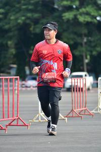 BIB: 0071
                            <button type="button" onclick="openModal(5167908)" class="btn btn-primary btn-sm float-right btn-popup" data-toggle="modal" data-target=".modal-high-quality">
                        <i class="fas fa-shopping-cart"></i> Add to Cart
                    </button>
                                            <button type="button" onclick="isThisMe(5167908, true)" class="btn btn-success btn-sm float-right btn-popup btn-isme hidden" data-toggle="tooltip" data-placement="bottom" title="นี่คือรูปของคุณใช่ไหม คลิกที่นี่เพื่อเอาเข้าอัลบั้ม">
                        <i class="fas fa-plus"></i> Add to album
                    </button>
                    <button type="button" onclick="isThisMe(5167908, false)" class="btn btn-warning btn-sm float-right btn-popup btn-isnotme hidden">
                        <i class="fas fa-ban"></i> Remove from album
                    </button>