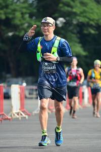 BIB: 0822
                            <button type="button" onclick="openModal(5169983)" class="btn btn-primary btn-sm float-right btn-popup" data-toggle="modal" data-target=".modal-high-quality">
                        <i class="fas fa-shopping-cart"></i> Add to Cart
                    </button>
                                            <button type="button" onclick="isThisMe(5169983, true)" class="btn btn-success btn-sm float-right btn-popup btn-isme hidden" data-toggle="tooltip" data-placement="bottom" title="นี่คือรูปของคุณใช่ไหม คลิกที่นี่เพื่อเอาเข้าอัลบั้ม">
                        <i class="fas fa-plus"></i> Add to album
                    </button>
                    <button type="button" onclick="isThisMe(5169983, false)" class="btn btn-warning btn-sm float-right btn-popup btn-isnotme hidden">
                        <i class="fas fa-ban"></i> Remove from album
                    </button>