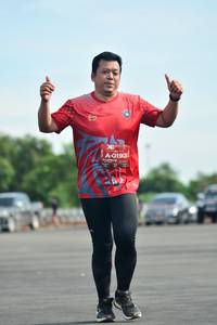 BIB: 0193
                            <button type="button" onclick="openModal(5164887)" class="btn btn-primary btn-sm float-right btn-popup" data-toggle="modal" data-target=".modal-high-quality">
                        <i class="fas fa-shopping-cart"></i> Add to Cart
                    </button>
                                            <button type="button" onclick="isThisMe(5164887, true)" class="btn btn-success btn-sm float-right btn-popup btn-isme hidden" data-toggle="tooltip" data-placement="bottom" title="นี่คือรูปของคุณใช่ไหม คลิกที่นี่เพื่อเอาเข้าอัลบั้ม">
                        <i class="fas fa-plus"></i> Add to album
                    </button>
                    <button type="button" onclick="isThisMe(5164887, false)" class="btn btn-warning btn-sm float-right btn-popup btn-isnotme hidden">
                        <i class="fas fa-ban"></i> Remove from album
                    </button>