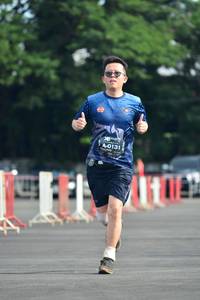 BIB: 0131
                            <button type="button" onclick="openModal(5165533)" class="btn btn-primary btn-sm float-right btn-popup" data-toggle="modal" data-target=".modal-high-quality">
                        <i class="fas fa-shopping-cart"></i> Add to Cart
                    </button>
                                            <button type="button" onclick="isThisMe(5165533, true)" class="btn btn-success btn-sm float-right btn-popup btn-isme hidden" data-toggle="tooltip" data-placement="bottom" title="นี่คือรูปของคุณใช่ไหม คลิกที่นี่เพื่อเอาเข้าอัลบั้ม">
                        <i class="fas fa-plus"></i> Add to album
                    </button>
                    <button type="button" onclick="isThisMe(5165533, false)" class="btn btn-warning btn-sm float-right btn-popup btn-isnotme hidden">
                        <i class="fas fa-ban"></i> Remove from album
                    </button>