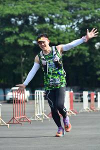 BIB: 0323
                            <button type="button" onclick="openModal(5171793)" class="btn btn-primary btn-sm float-right btn-popup" data-toggle="modal" data-target=".modal-high-quality">
                        <i class="fas fa-shopping-cart"></i> Add to Cart
                    </button>
                                            <button type="button" onclick="isThisMe(5171793, true)" class="btn btn-success btn-sm float-right btn-popup btn-isme hidden" data-toggle="tooltip" data-placement="bottom" title="นี่คือรูปของคุณใช่ไหม คลิกที่นี่เพื่อเอาเข้าอัลบั้ม">
                        <i class="fas fa-plus"></i> Add to album
                    </button>
                    <button type="button" onclick="isThisMe(5171793, false)" class="btn btn-warning btn-sm float-right btn-popup btn-isnotme hidden">
                        <i class="fas fa-ban"></i> Remove from album
                    </button>