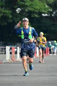 BIB: 0822
                            <button type="button" onclick="openModal(5169978)" class="btn btn-primary btn-sm float-right btn-popup" data-toggle="modal" data-target=".modal-high-quality">
                        <i class="fas fa-shopping-cart"></i> Add to Cart
                    </button>
                                            <button type="button" onclick="isThisMe(5169978, true)" class="btn btn-success btn-sm float-right btn-popup btn-isme hidden" data-toggle="tooltip" data-placement="bottom" title="นี่คือรูปของคุณใช่ไหม คลิกที่นี่เพื่อเอาเข้าอัลบั้ม">
                        <i class="fas fa-plus"></i> Add to album
                    </button>
                    <button type="button" onclick="isThisMe(5169978, false)" class="btn btn-warning btn-sm float-right btn-popup btn-isnotme hidden">
                        <i class="fas fa-ban"></i> Remove from album
                    </button>