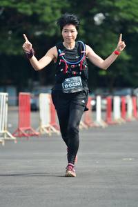 BIB: 0430
                            <button type="button" onclick="openModal(5169243)" class="btn btn-primary btn-sm float-right btn-popup" data-toggle="modal" data-target=".modal-high-quality">
                        <i class="fas fa-shopping-cart"></i> Add to Cart
                    </button>
                                            <button type="button" onclick="isThisMe(5169243, true)" class="btn btn-success btn-sm float-right btn-popup btn-isme hidden" data-toggle="tooltip" data-placement="bottom" title="นี่คือรูปของคุณใช่ไหม คลิกที่นี่เพื่อเอาเข้าอัลบั้ม">
                        <i class="fas fa-plus"></i> Add to album
                    </button>
                    <button type="button" onclick="isThisMe(5169243, false)" class="btn btn-warning btn-sm float-right btn-popup btn-isnotme hidden">
                        <i class="fas fa-ban"></i> Remove from album
                    </button>