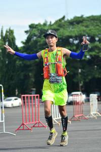 BIB: 0734
                            <button type="button" onclick="openModal(5170684)" class="btn btn-primary btn-sm float-right btn-popup" data-toggle="modal" data-target=".modal-high-quality">
                        <i class="fas fa-shopping-cart"></i> Add to Cart
                    </button>
                                            <button type="button" onclick="isThisMe(5170684, true)" class="btn btn-success btn-sm float-right btn-popup btn-isme hidden" data-toggle="tooltip" data-placement="bottom" title="นี่คือรูปของคุณใช่ไหม คลิกที่นี่เพื่อเอาเข้าอัลบั้ม">
                        <i class="fas fa-plus"></i> Add to album
                    </button>
                    <button type="button" onclick="isThisMe(5170684, false)" class="btn btn-warning btn-sm float-right btn-popup btn-isnotme hidden">
                        <i class="fas fa-ban"></i> Remove from album
                    </button>