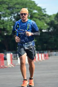 BIB: 0919
                            <button type="button" onclick="openModal(5172028)" class="btn btn-primary btn-sm float-right btn-popup" data-toggle="modal" data-target=".modal-high-quality">
                        <i class="fas fa-shopping-cart"></i> Add to Cart
                    </button>
                                            <button type="button" onclick="isThisMe(5172028, true)" class="btn btn-success btn-sm float-right btn-popup btn-isme hidden" data-toggle="tooltip" data-placement="bottom" title="นี่คือรูปของคุณใช่ไหม คลิกที่นี่เพื่อเอาเข้าอัลบั้ม">
                        <i class="fas fa-plus"></i> Add to album
                    </button>
                    <button type="button" onclick="isThisMe(5172028, false)" class="btn btn-warning btn-sm float-right btn-popup btn-isnotme hidden">
                        <i class="fas fa-ban"></i> Remove from album
                    </button>